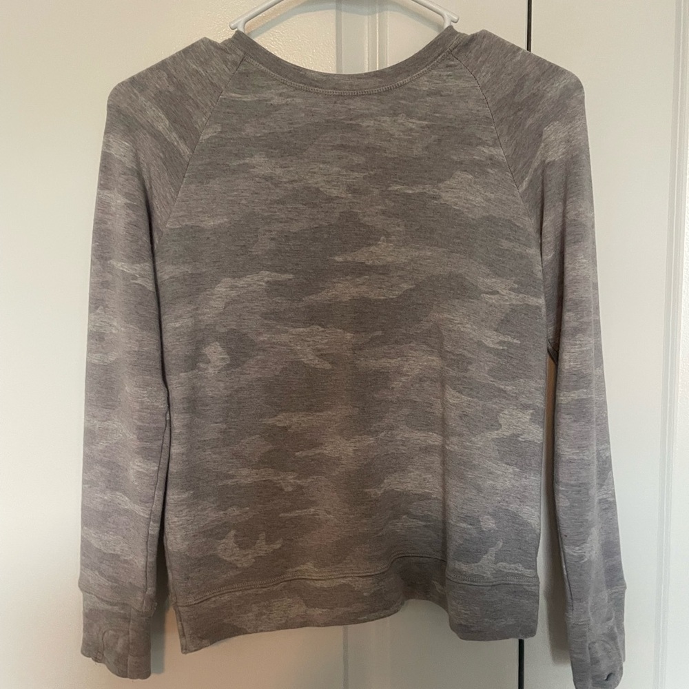 Athleta Gray Camo girls Sweatshirt, size 12